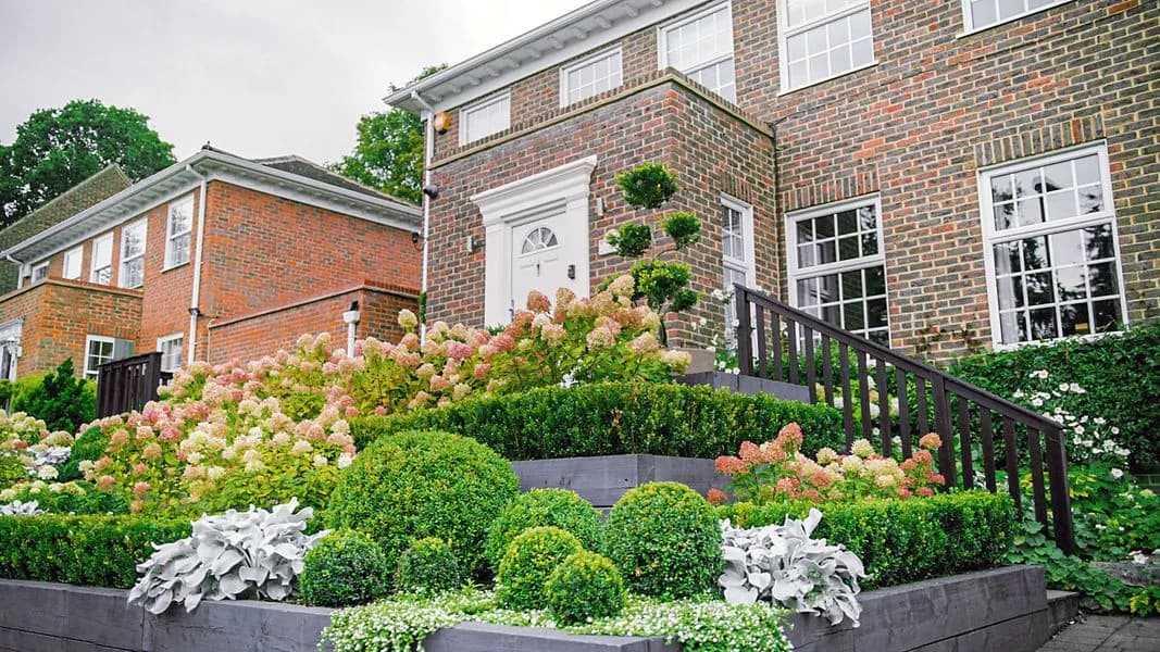 Tiered Garden, view 6