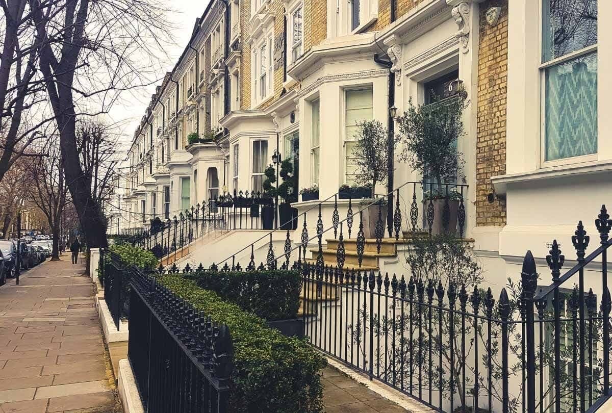 property management terraced house in London