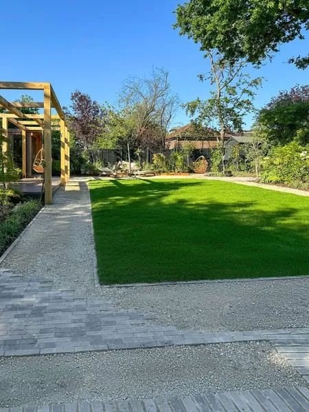 Contemporary English Garden, view 7