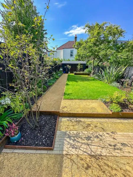 Family Garden, view 8