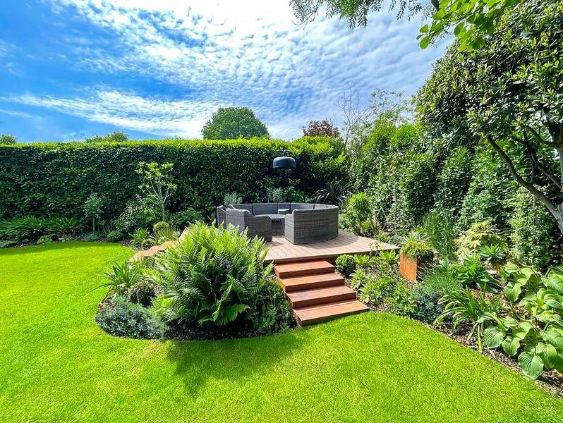 Outside Entertaining Garden, view 10