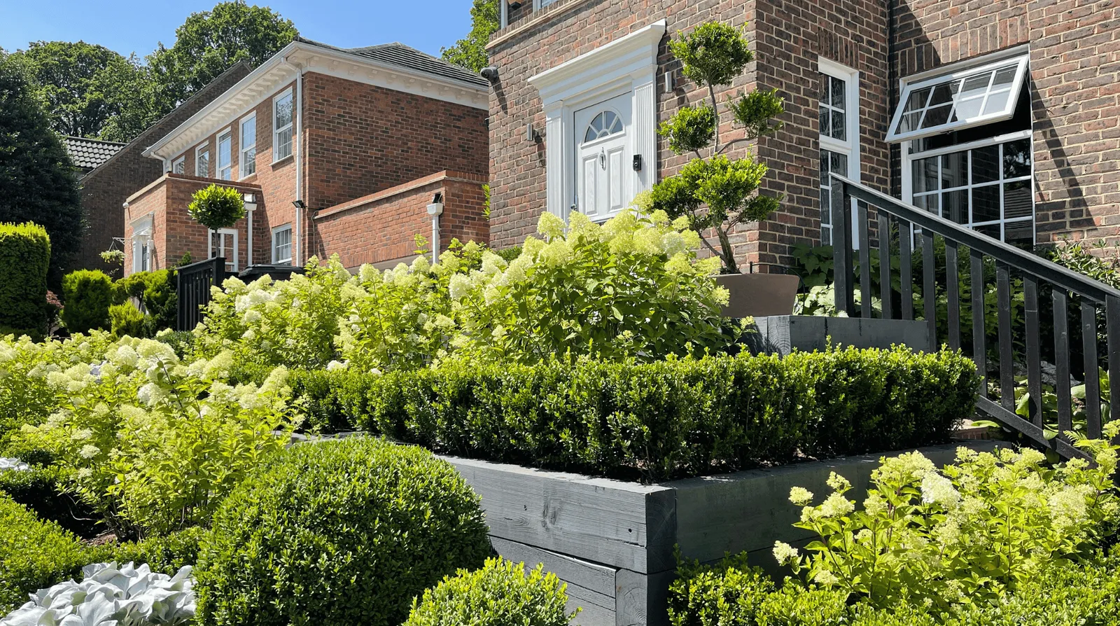 Tiered Front Garden, Chislehurst, London