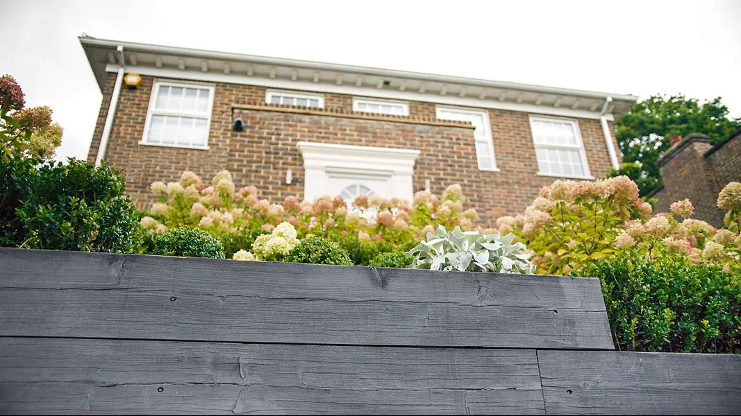 Tiered Front Garden, view 6