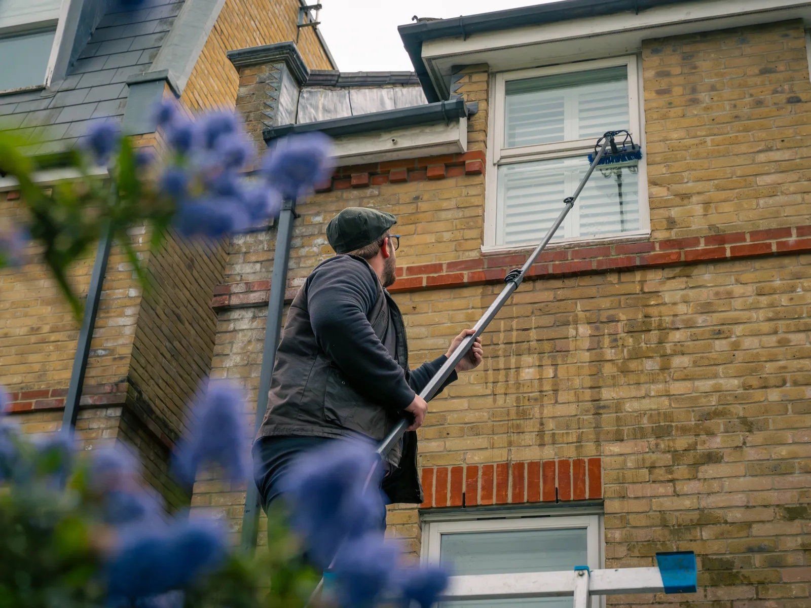 Window cleaning detail