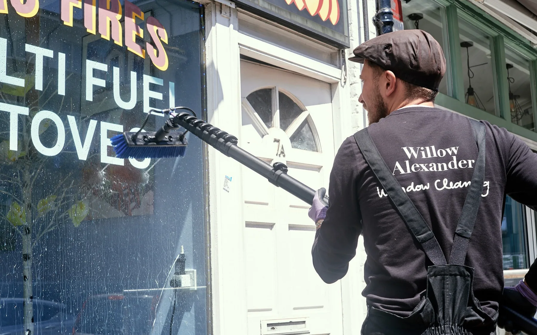 Commercial window cleaning